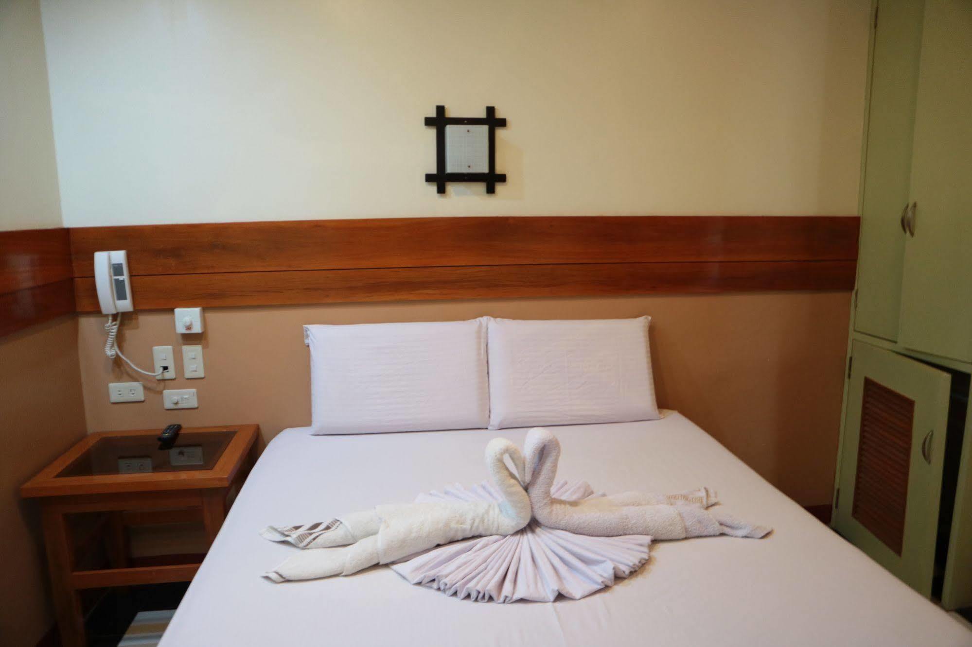 Rainforest Beach Hotel El Nido Kültér fotó