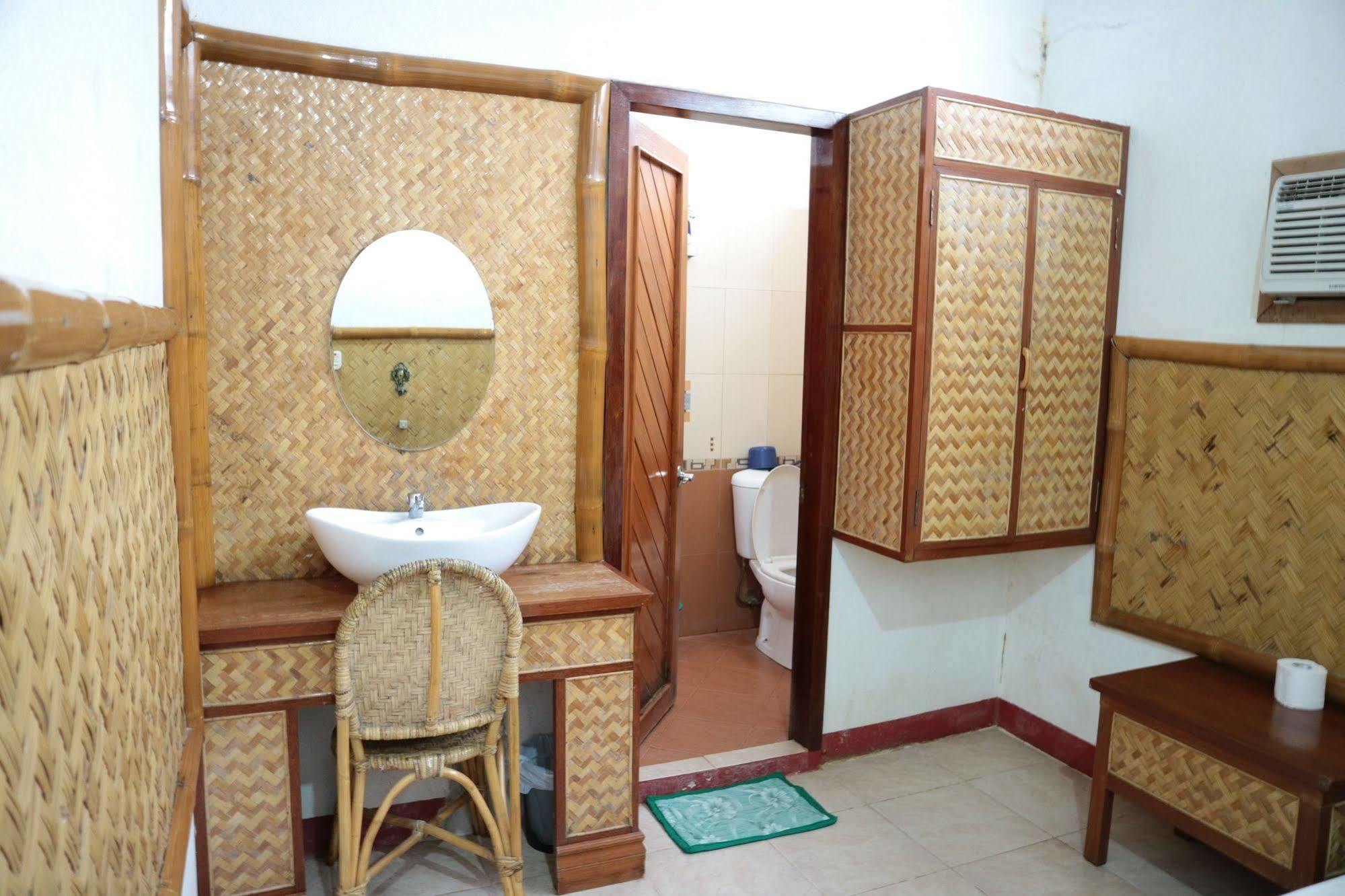 Rainforest Beach Hotel El Nido Kültér fotó